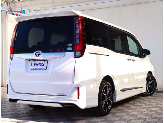 トヨタ ノア ２．０ Ｘ ディライト プラス H27年 (関東) 99