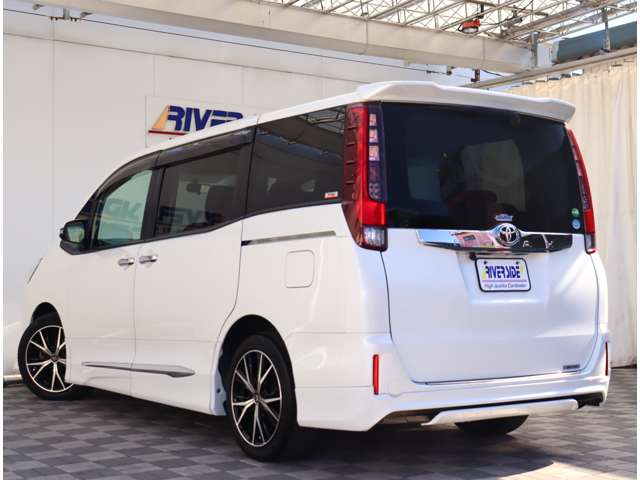 トヨタ ノア ２．０ Ｘ ディライト プラス H27年 (関東) 99