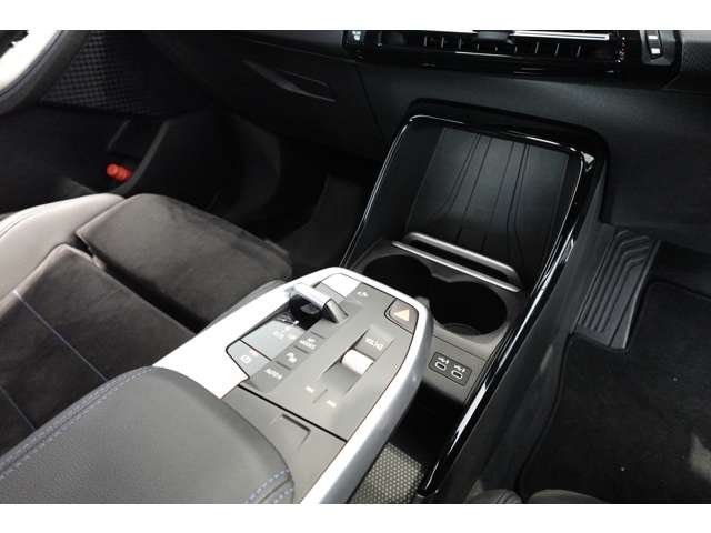 ＢＭＷ ２シリーズアクティブツアラー ２１８Ｉ Ｍスポーツ ＤＣＴ R5年 (近畿) 99