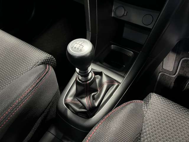 スズキ スイフト １．６ スポーツ H25年 (東北) 99