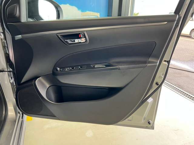 スズキ スイフト １．６ スポーツ H25年 (東北) 99