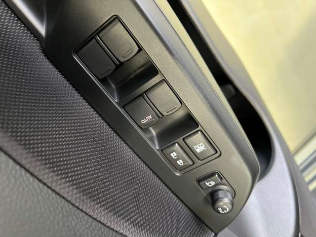 スズキ スイフト １．６ スポーツ H25年 (東北) 99