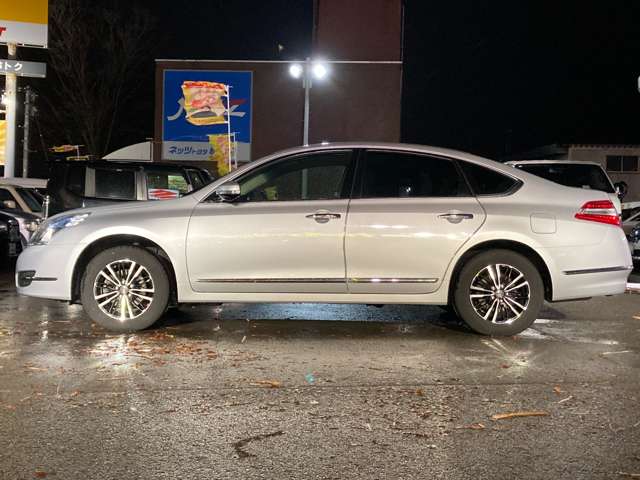 日産 ティアナ ２．５ ２５０ＸＬ ＦＯＵＲ ４ＷＤ H22年 (東北) 99