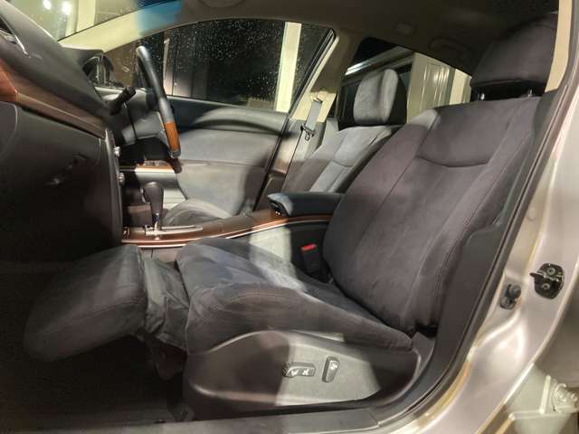 日産 ティアナ ２．５ ２５０ＸＬ ＦＯＵＲ ４ＷＤ H22年 (東北) 99