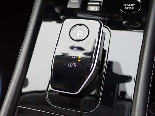 日産 キックス １．２ Ｘ ＦＯＵＲ （Ｅ－ＰＯＷＥＲ） ４ＷＤ R5年 (関東) 99