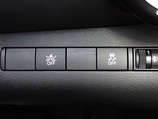 日産 キックス １．２ Ｘ ＦＯＵＲ （Ｅ－ＰＯＷＥＲ） ４ＷＤ R5年 (関東) 99