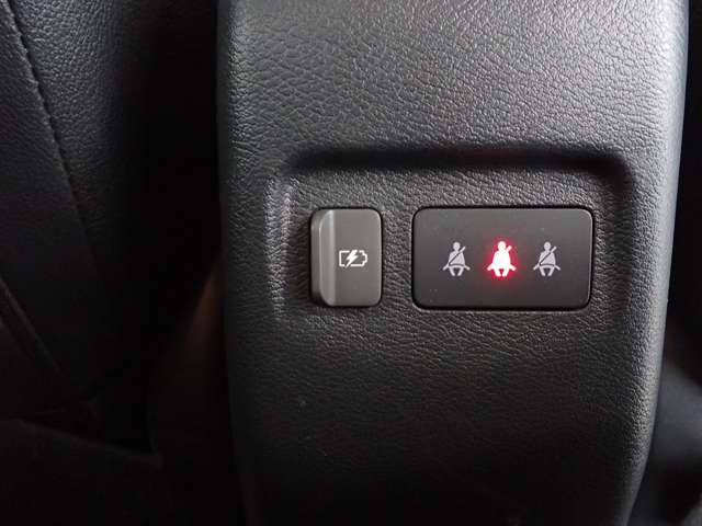 日産 キックス １．２ Ｘ ＦＯＵＲ （Ｅ－ＰＯＷＥＲ） ４ＷＤ R5年 (関東) 99