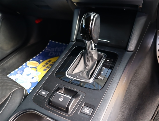 スバル レガシィアウトバック ２．５ リミテッド ４ＷＤ H27年 (関東) 99