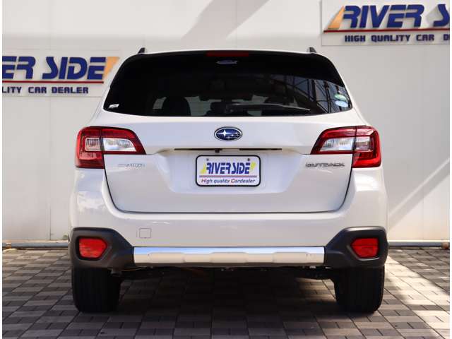 スバル レガシィアウトバック ２．５ リミテッド ４ＷＤ H27年 (関東) 99