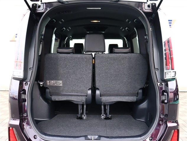 トヨタ ノア １．８ ハイブリッド ＳＩ R1年 (関東) 99