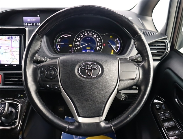 トヨタ ノア １．８ ハイブリッド ＳＩ R1年 (関東) 99