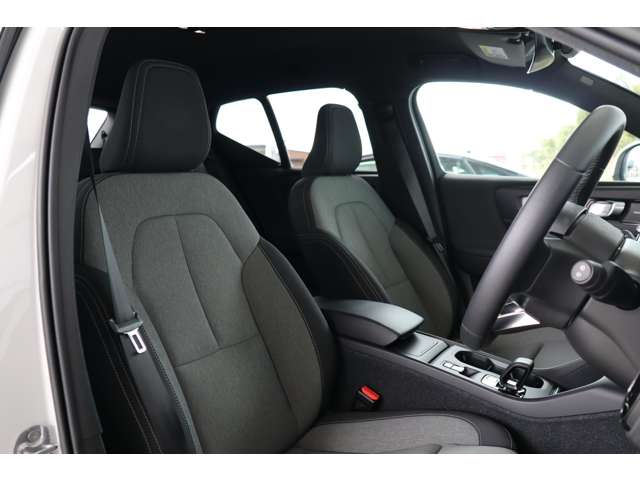 ボルボ ＸＣ４０ プラス　プロ　Ｂ３ R5年 (近畿) 99