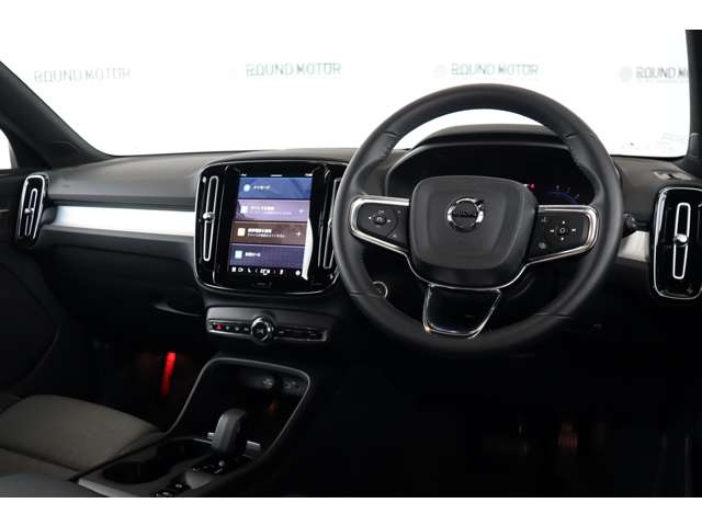 ボルボ ＸＣ４０ プラス　プロ　Ｂ３ R5年 (近畿) 99