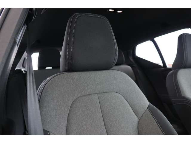 ボルボ ＸＣ４０ プラス　プロ　Ｂ３ R5年 (近畿) 99