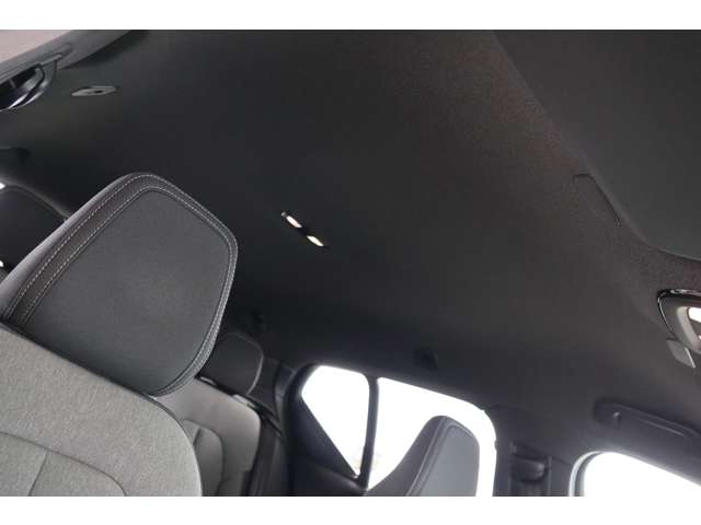 ボルボ ＸＣ４０ プラス　プロ　Ｂ３ R5年 (近畿) 99