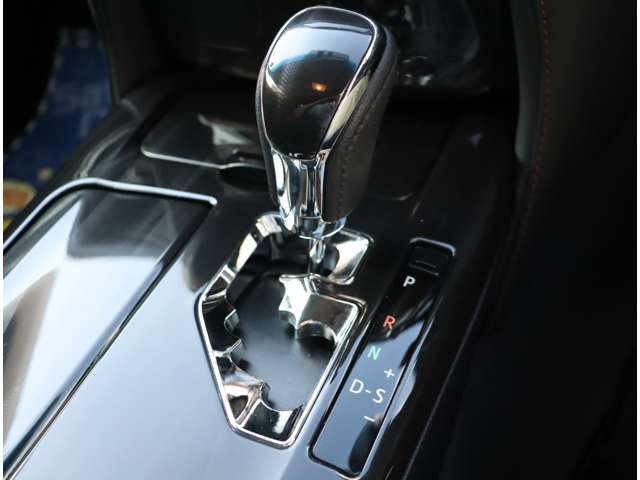 トヨタ クラウン　ハイブリッド ハイブリッド ２．５ Ｓ H25年 (関東) 99