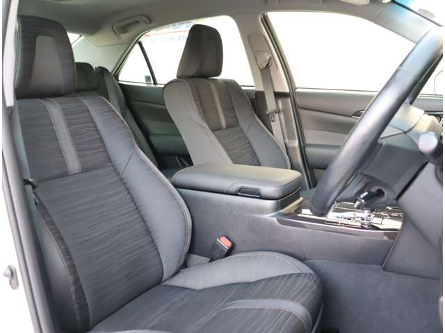 トヨタ クラウン　ハイブリッド ハイブリッド ２．５ Ｓ H25年 (関東) 99