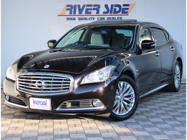 日産 シーマ　ハイブリッド ３．５ ＶＩＰ H28年 (関東) 99