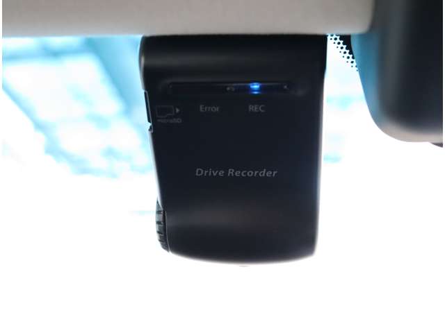 日産 シーマ　ハイブリッド ３．５ ＶＩＰ H28年 (関東) 99