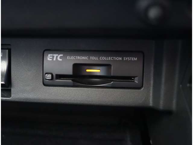 日産 シーマ　ハイブリッド ３．５ ＶＩＰ H28年 (関東) 99