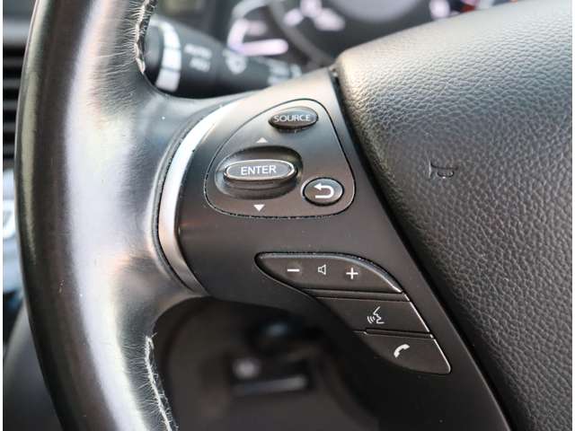 日産 シーマ　ハイブリッド ３．５ ＶＩＰ H28年 (関東) 99