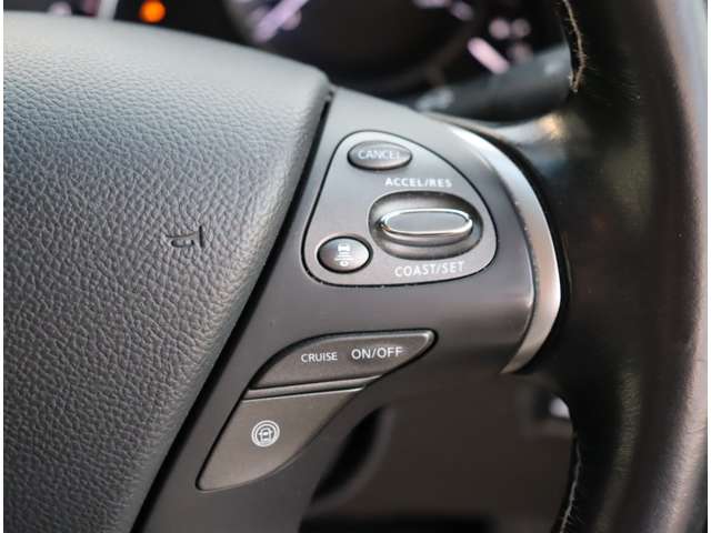 日産 シーマ　ハイブリッド ３．５ ＶＩＰ H28年 (関東) 99