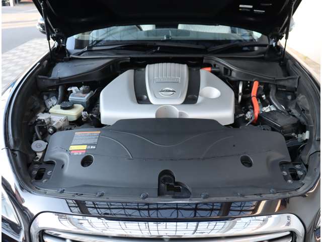 日産 シーマ　ハイブリッド ３．５ ＶＩＰ H28年 (関東) 99