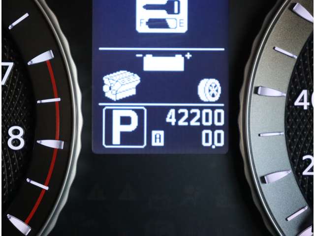 日産 シーマ　ハイブリッド ３．５ ＶＩＰ H28年 (関東) 99