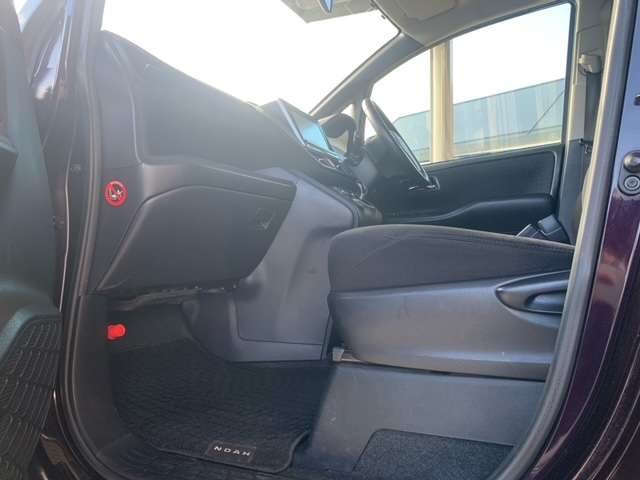 トヨタ ノア １．８ ハイブリッド Ｇ H27年 (東北) 99