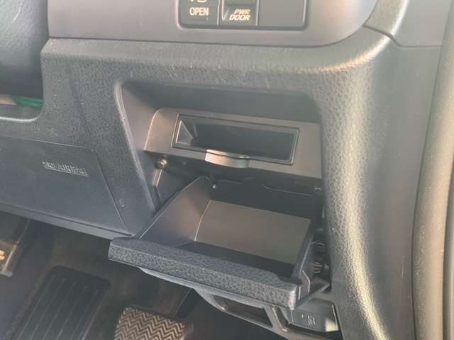 トヨタ ノア １．８ ハイブリッド Ｇ H27年 (東北) 99