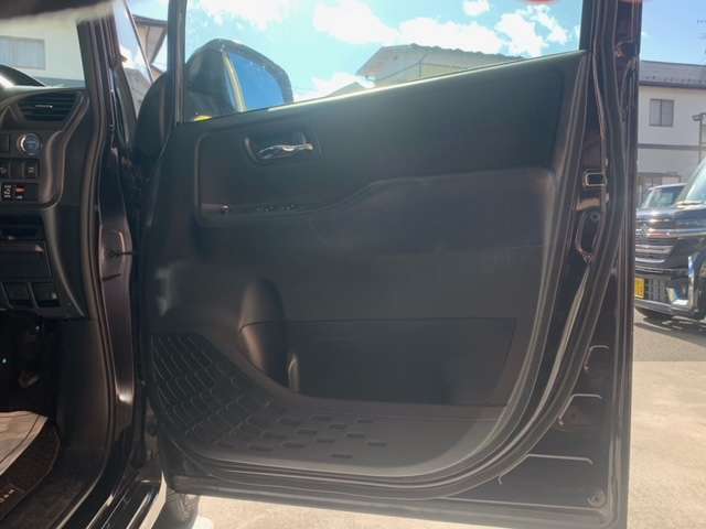 トヨタ ノア １．８ ハイブリッド Ｇ H27年 (東北) 99