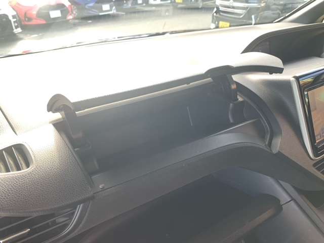 トヨタ ノア １．８ ハイブリッド Ｇ H27年 (東北) 99