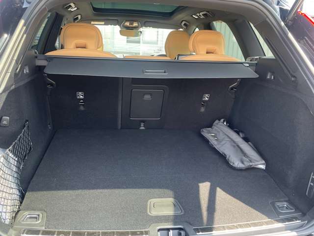 ボルボ ＸＣ６０ リチャージ アルティメット Ｔ６ ＡＷＤ プラグイン ハイブリッド ４ＷＤ R6年 (東北) 99