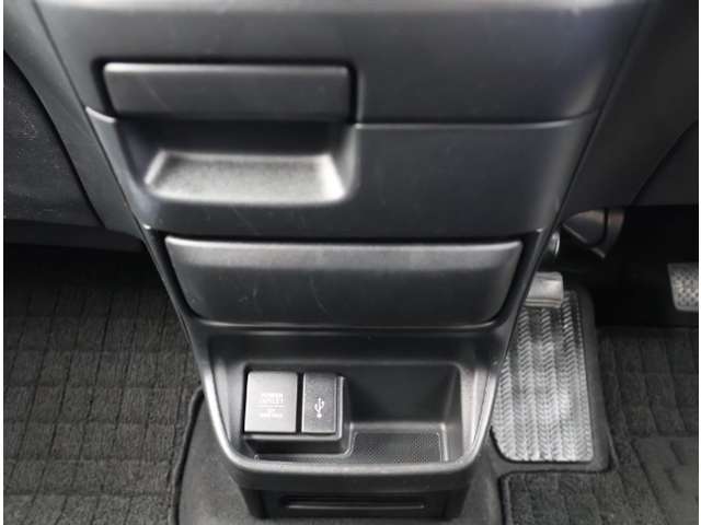 ホンダ フリード １．５ クロスター ホンダセンシング R2年 (関東) 99