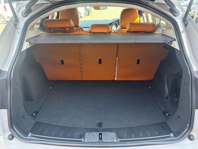 ジャガー Ｅペース ２．０Ｌ Ｄ１８０ ディーゼルターボ ４ＷＤ H30年 (中国) 99