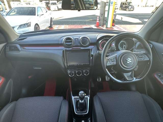 スズキ スイフト スポーツ １．４ R5年 (東海) 99