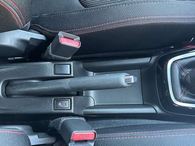 スズキ スイフト スポーツ １．４ R5年 (東海) 99