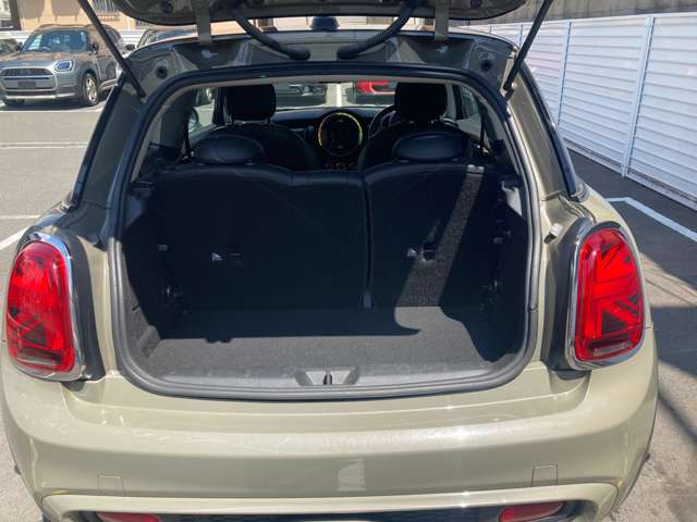 ミニ ミニ クーパーＳ ３ドア ＤＣＴ H30年 (近畿) 99