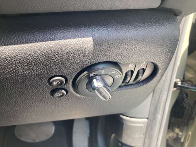 ミニ ミニ クーパーＳ ３ドア ＤＣＴ H30年 (近畿) 99