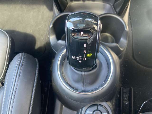 ミニ ミニ クーパーＳ ３ドア ＤＣＴ H30年 (近畿) 99