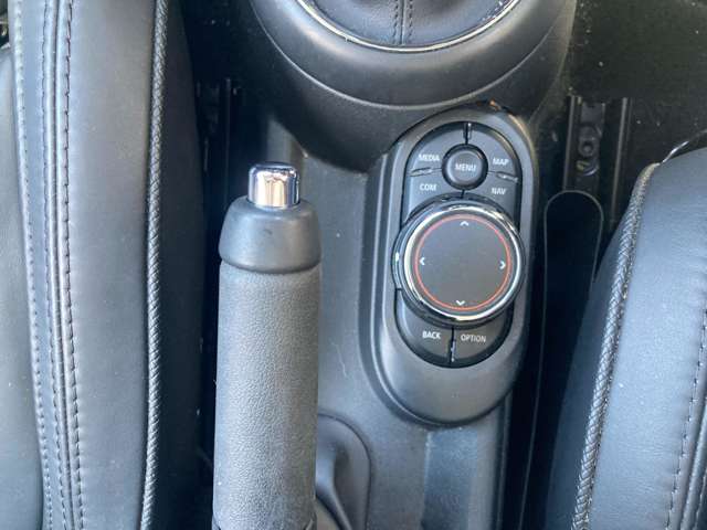 ミニ ミニ クーパーＳ ３ドア ＤＣＴ H30年 (近畿) 99