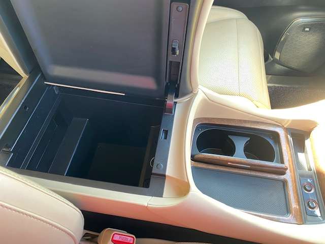 トヨタ アルファード　ハイブリッド ハイブリッド ２．５ エグゼクティブ ラウンジ Ｅ－ＦＯＵＲ ４ＷＤ H27年 (東北) 99