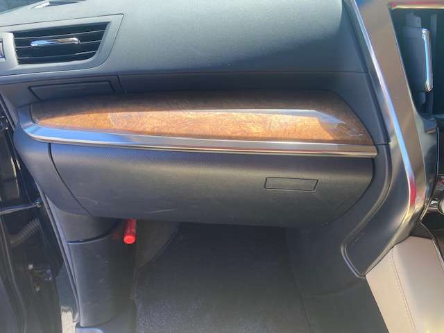 トヨタ アルファード　ハイブリッド ハイブリッド ２．５ エグゼクティブ ラウンジ Ｅ－ＦＯＵＲ ４ＷＤ H27年 (東北) 99