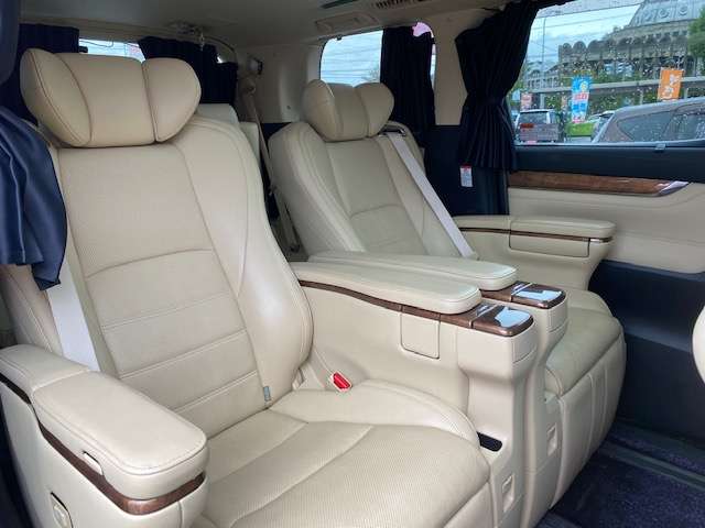 トヨタ アルファード　ハイブリッド ハイブリッド ２．５ エグゼクティブ ラウンジ Ｅ－ＦＯＵＲ ４ＷＤ H27年 (東北) 99