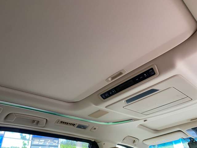 トヨタ アルファード　ハイブリッド ハイブリッド ２．５ エグゼクティブ ラウンジ Ｅ－ＦＯＵＲ ４ＷＤ H27年 (東北) 99