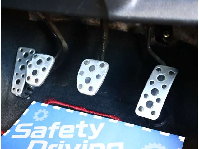 スバル ＷＲＸ　ＳＴＩ ＳＴＩ ２．０ ４ＷＤ H27年 (関東) 99