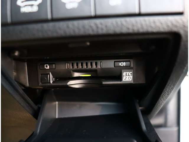 トヨタ カムリ ２．５ ＷＳ R1年 (関東) 99