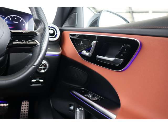 メルセデスベンツ Ｃクラス Ｃ２００ ４マチック アバンギャルド ＡＭＧライン （ＩＳＧ搭載モデル） ４ＷＤ R4年 (近畿) 99