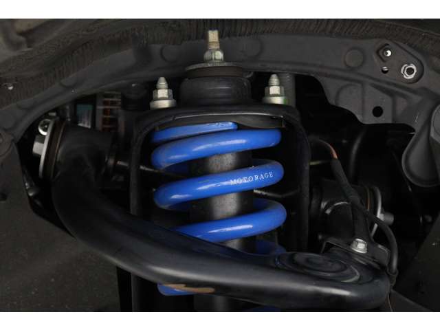 トヨタ ランドクルーザープラド ２．８ ＴＸ Ｌパッケージ マットブラック エディション ディーゼルターボ ４ＷＤ R5年 (東海) 99