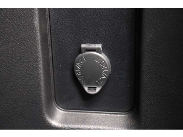 トヨタ ランドクルーザープラド ２．８ ＴＸ Ｌパッケージ マットブラック エディション ディーゼルターボ ４ＷＤ R5年 (東海) 99